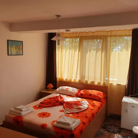 Felice Residence