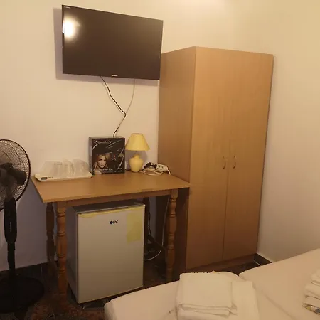 Felix Hostel *