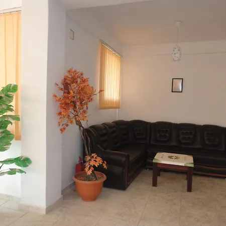 Felix Hostel