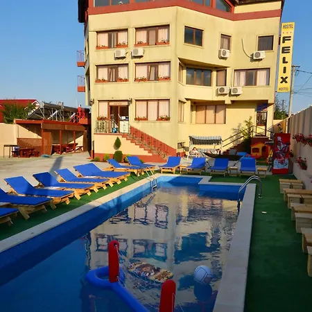 Felix Hostel *
